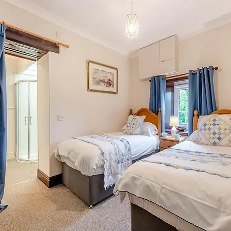 Holiday home Halls Bank Farm *