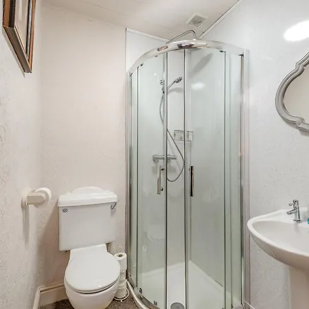 Holiday home Halls Bank Farm Aspatria